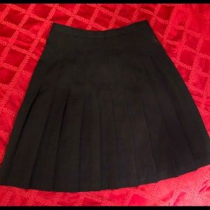 Pleated secretary/ schoolgirl skirt!